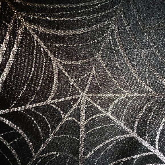 Black & Silver Glittery Cobweb/Spider Web Tablecloth & Table Runner Set - Picture 6 of 13